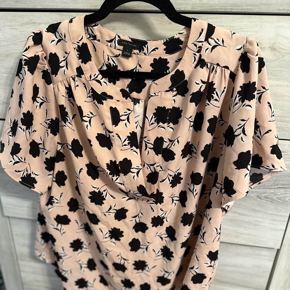 Ann Taylor floral blouse